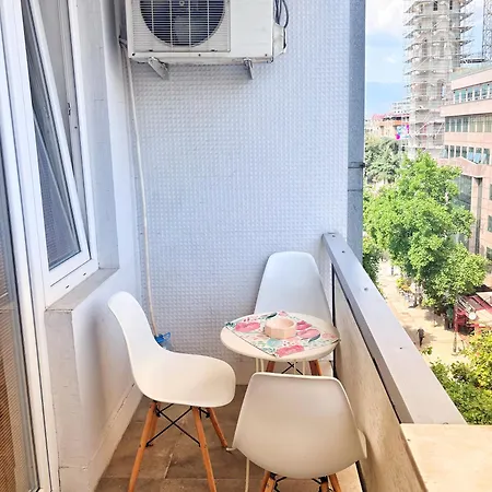 Cosy Apartment In The Heart Of Skopje Exterior photo